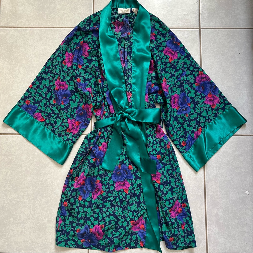 Victoria's Secret | Long Robe Floral Kimono Gold Label Tie Belt Gem Tone